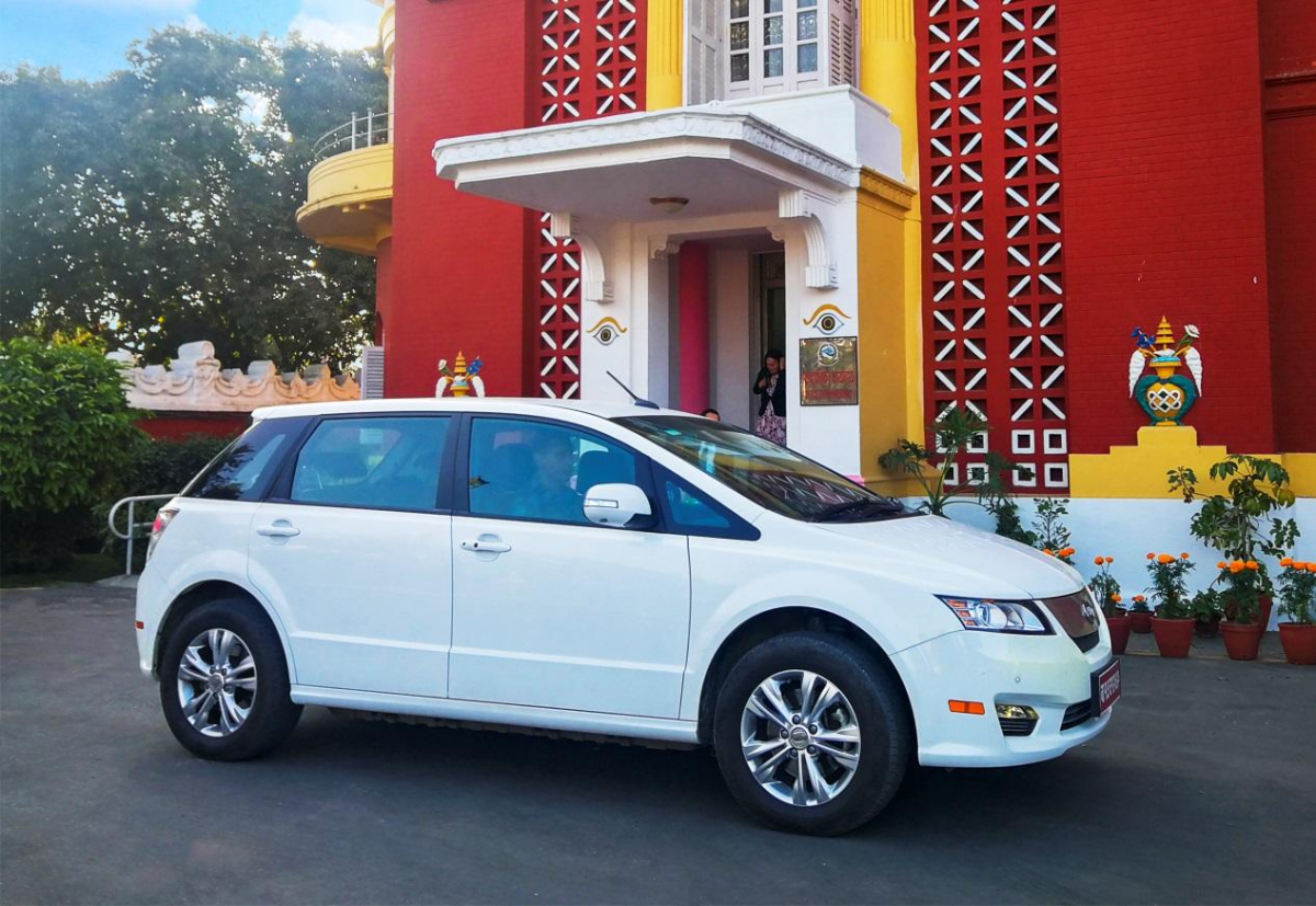 尼泊尔前总统e6