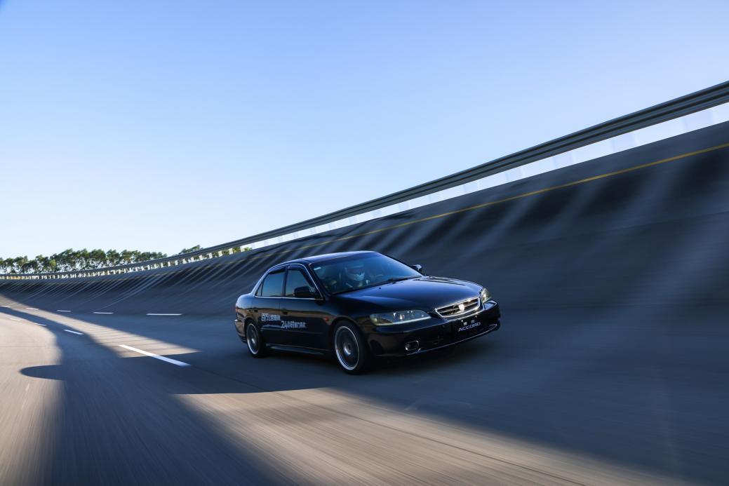 WY_00598-opq4062393253